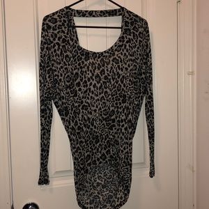 Backless leopard top